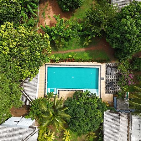 Sapphire Garden Hotel Habarana Exterior foto
