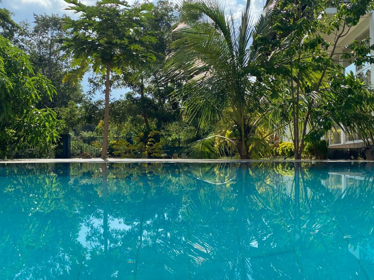 Sapphire Garden Hotel Habarana Exterior foto