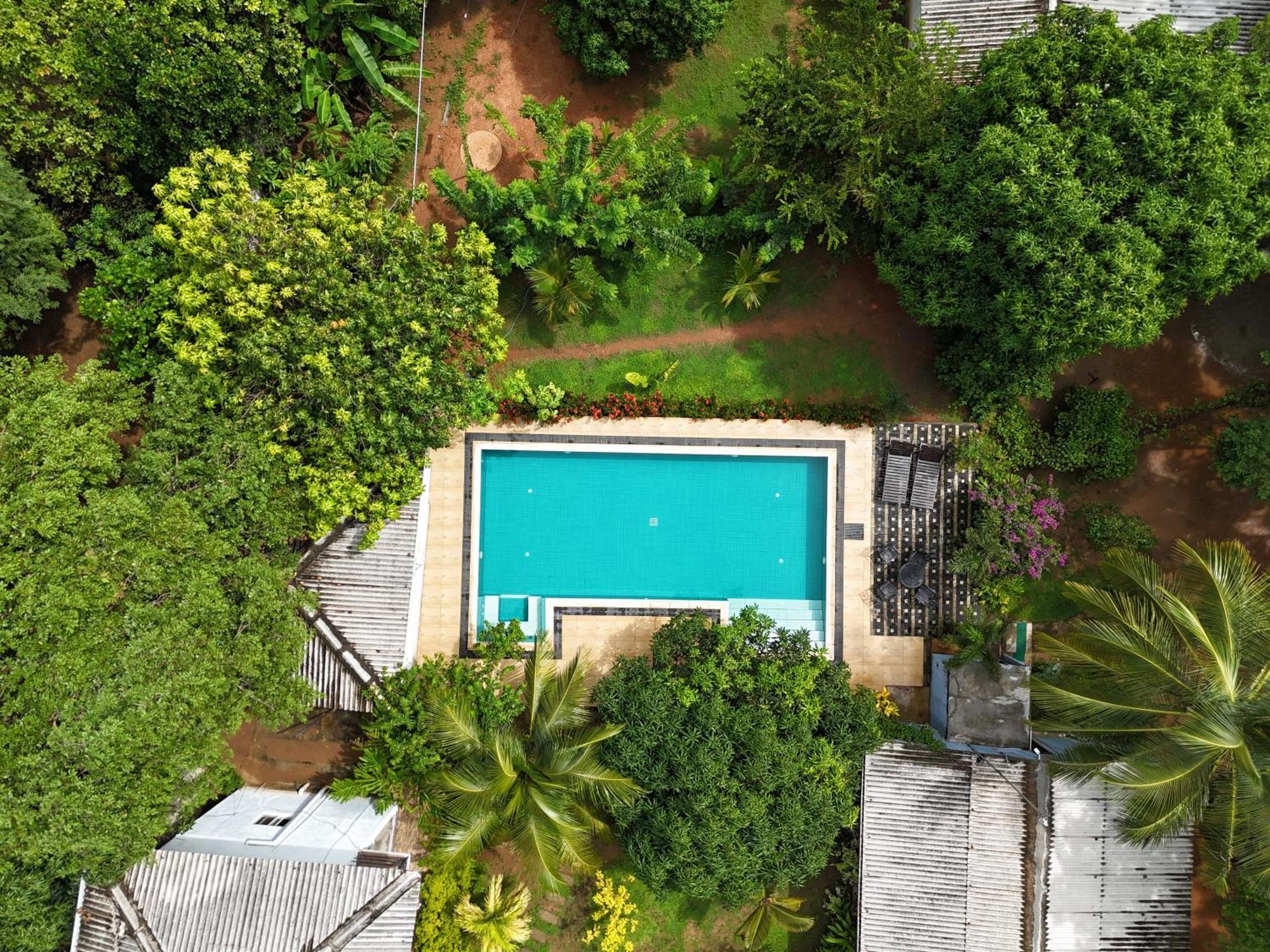 Sapphire Garden Hotel Habarana Exterior foto